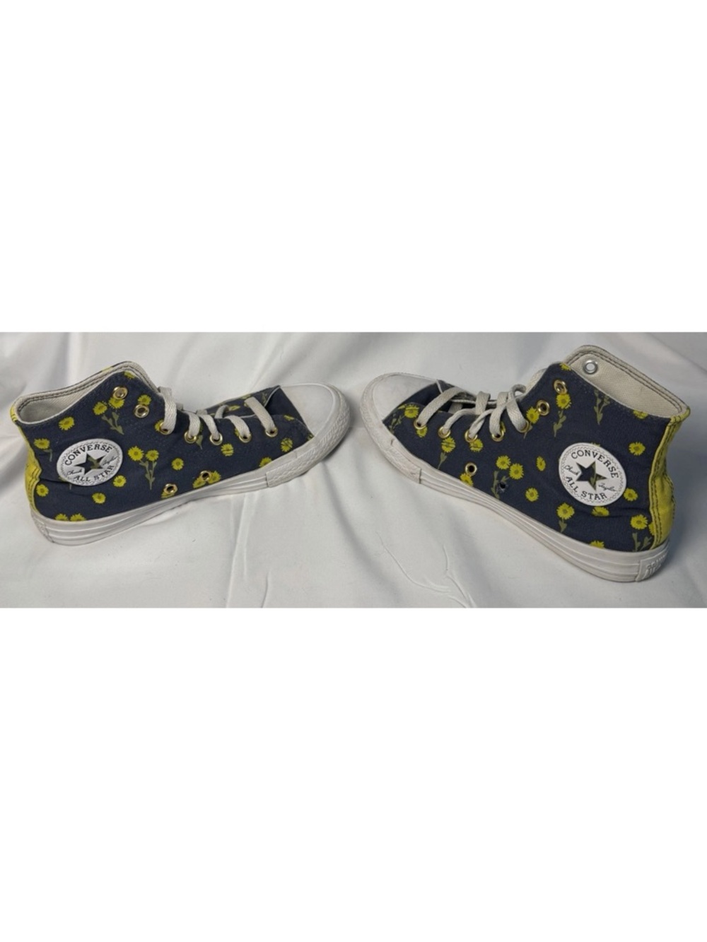 Unisex Converse Kids Navy Sneakers with Yellow Floral Print size 2.5